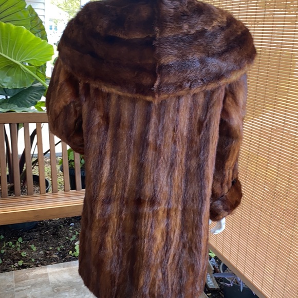 COPY - 35” Length Larg Collar, Cuffed Sleeve Mink Jacket - Picture 6 of 16